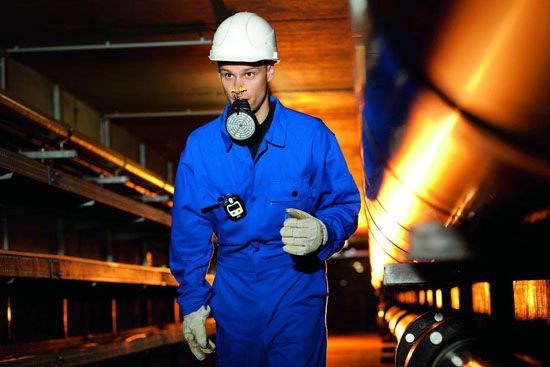 Dräger Filterfluchtgerät PARAT 3200, mit Mundstück & Nasenklammer mit ABEK-Filter für bis zu15 Minuten (3704478) (Bild 3)
